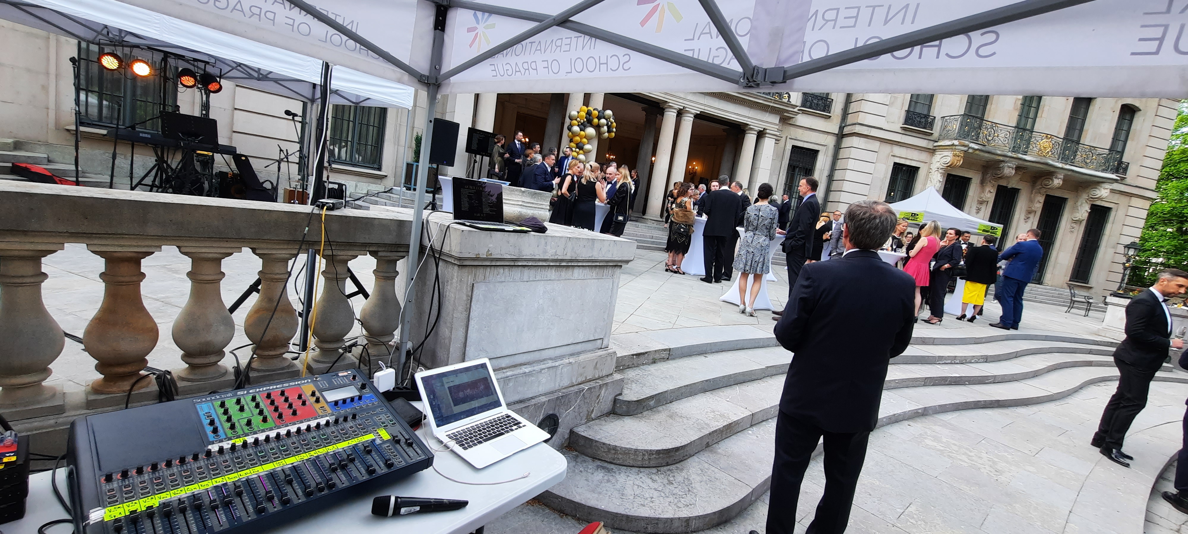 Kapela